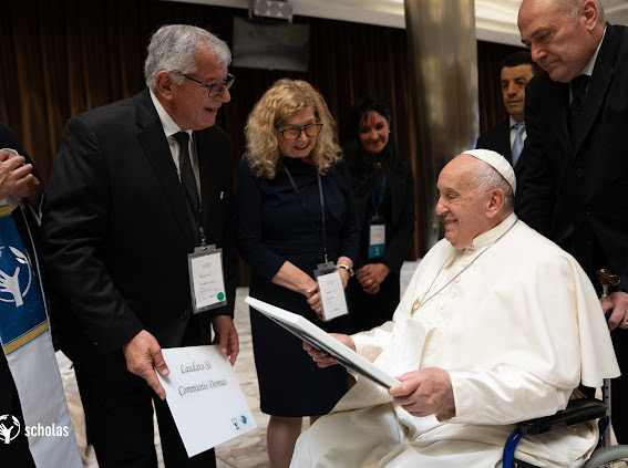 Presentation of Communis Domus materials to Pope Francis